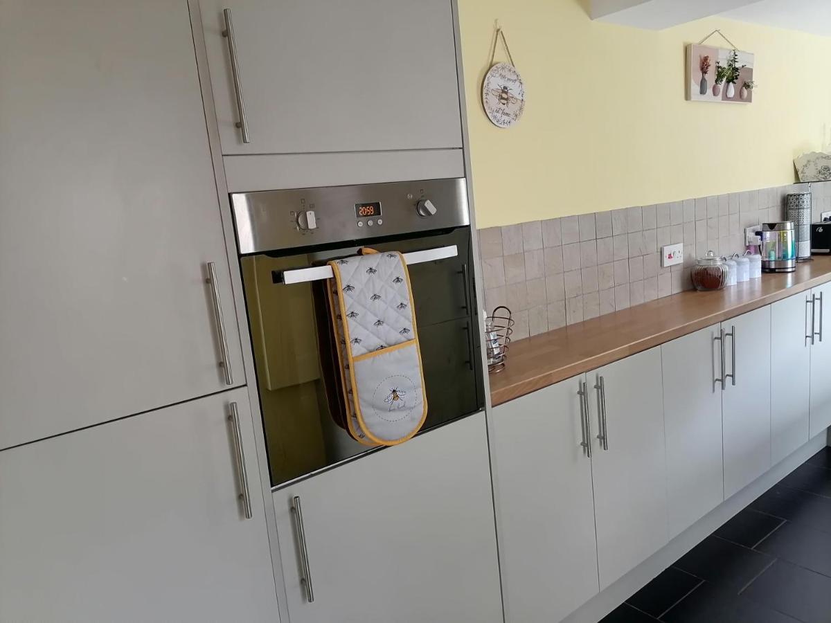 Tynant House- Modern 3 Bed House- City Centre And Free Parking Кардифф Экстерьер фото